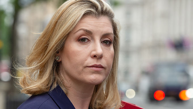 `Pintas con Penny´ mientras Mordaunt promete apoyo a Sunak después de las elecciones locales