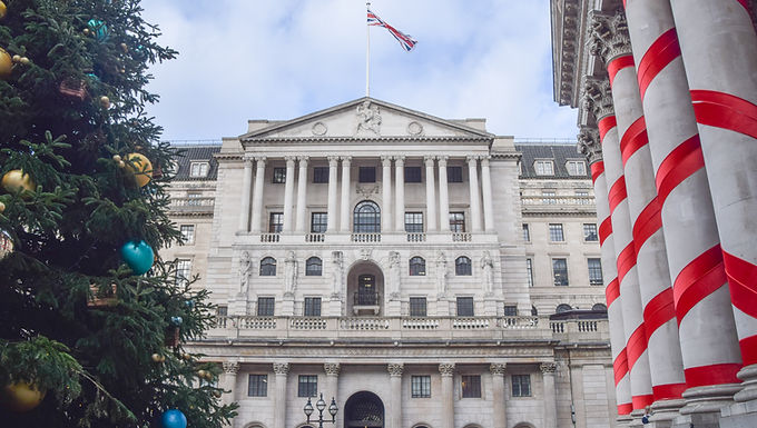 El principal economista del Banco de Inglaterra advierte que hay "un largo camino por recorrer" en materia de inflación mientras Huw Pill enfría las esperanzas de que las tasas de interés se reduzcan drásticamente en junio, aunque dice que "no es descabellado" esperar un recorte este verano.