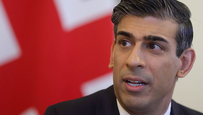 Golpe para Rishi Sunak ya que dos tercios de los británicos dicen que los políticos súper ricos no pueden entender las luchas de la gente común