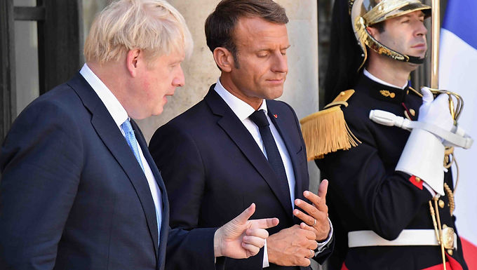 CONTINÚA LA TENSIÓN ENTRE FRANCIA Y EL REINO UNIDO POR EL ENFRENTAMIENTO PERSONAL ENTRE JOHNSON Y MACRON