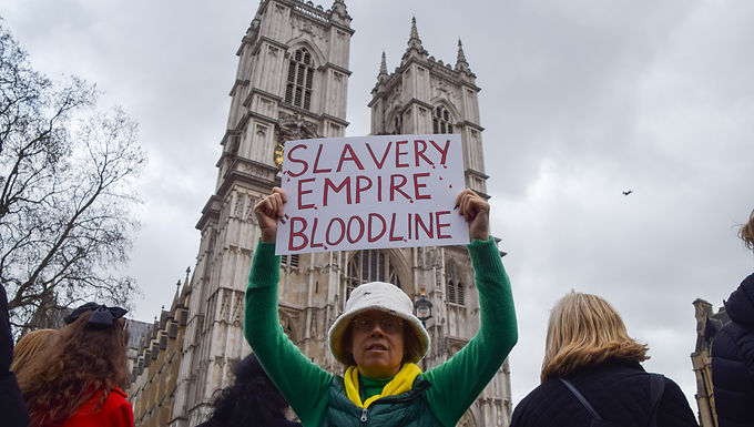 Starmer confronta los llamados de reparación por esclavitud en un discurso ante los líderes de la Commonwealth