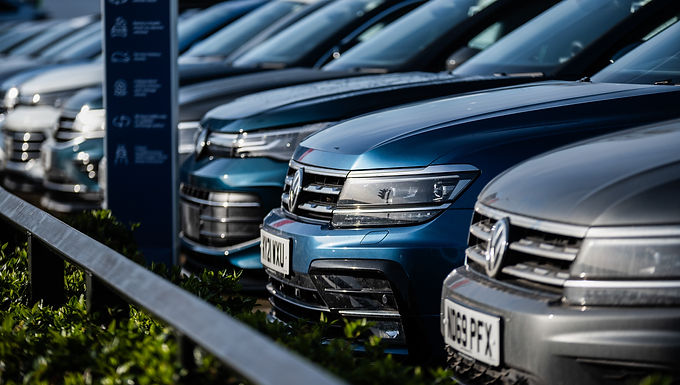 Salvavidas para fabricantes de automóviles mientras el Starmer se prepara para regar con ayudas las ventas de coches eléctricos