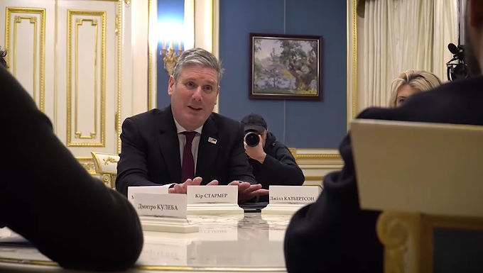 Keir Starmer insiste en que los votantes escoceses mirarán a los laboristas con "ojos nuevos" después de la salida de Nicola Sturgeon y repite su promesa de no llegar a un acuerdo electoral con el SNP.