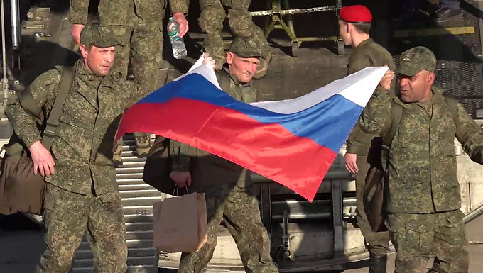 Liz Truss advierte que "Rusia debe asumir toda la responsabilidad" y "rendir cuentas" por la muerte del trabajador humanitario británico detenido por los separatistas respaldados por Putin en Ucrania