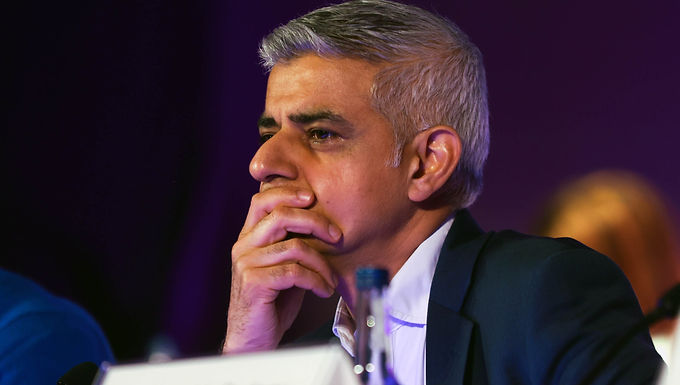 Keir Starmer insta a las ciudades a considerar esquemas que no sean ULEZ, diciendo que hay "otras formas" de reducir la contaminación mientras aumentan las luchas internas entre los laboristas y Sadiq Khan.