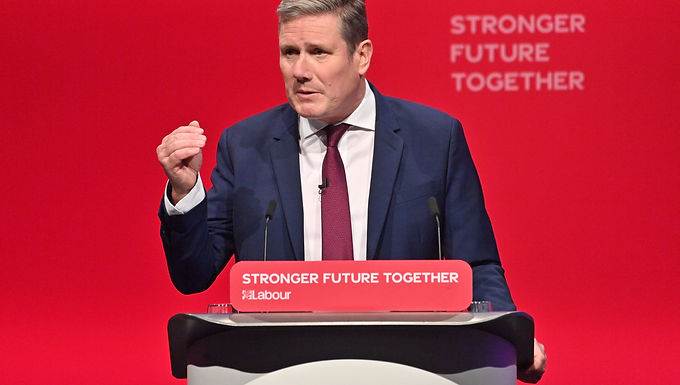 Keir Starmer se enfrenta a Boris por el 'impuesto a las familias trabajadoras' mientras el primer ministro se prepara para más ira conservadora en las votaciones sobre la redada del seguro nacional de £ 12 mil millones para rescatar al NHS y financiar la atención social