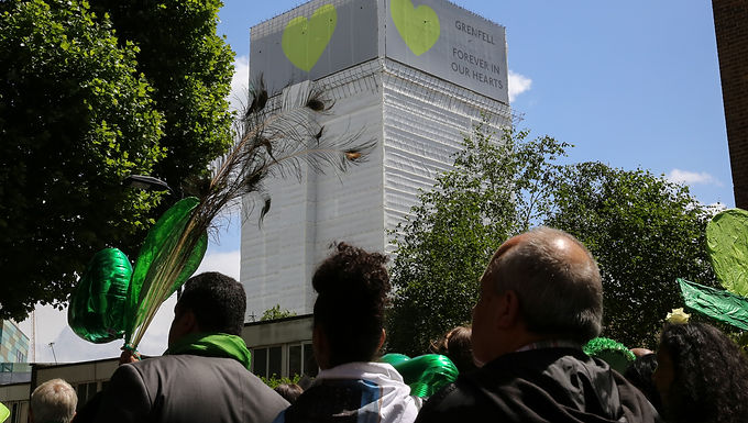 Rayner tomó el consejo de especialistas en trauma del NHS para la reunión de demolición de Grenfell