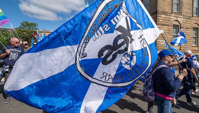 El apoyo a la independencia escocesa es mayor que permanecer en el Reino Unido por cuarta encuesta consecutiva tras la derrota de Nicola Sturgeon en la Corte Suprema