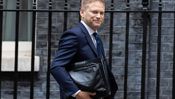 La fase este de HS2 'se archivará' con el Secretario de Transporte Grant Shapps priorizando la nueva línea Leeds a Manchester Northern Powerhouse bajo los planes de nivelación de Boris Johnson