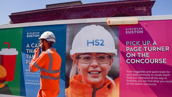 Keir Starmer vuelve a cambiar de opinión sobre HS2 y se niega a comprometerse a revertir la decisión de Rishi Sunak y construir el tramo norte de la línea de tren si se convierte en primer ministro.