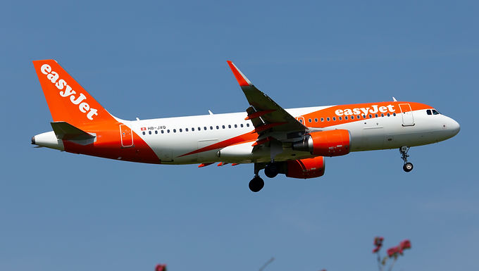El presupuesto de Reeves es un "impuesto sobre la persona que trabaja" y hará que el vuelo sea más caro, advierte el jefe de easyJet entrante
