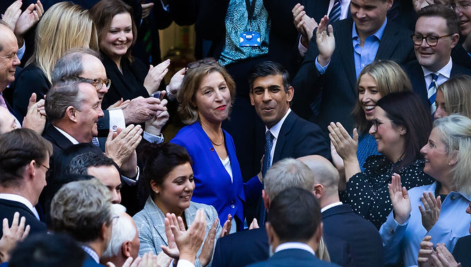Sin retroceso en el Brexit: los tories advierten al primer ministro y al canciller que no forjen lazos más estrechos con la UE tras los rumores de un acuerdo al estilo suizo