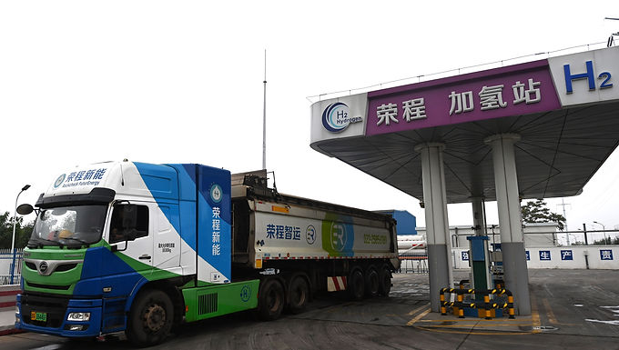 Rishi Sunak advierte a China que debe intensificar sus esfuerzos para abordar el cambio climático mientras viaja a la cumbre de la Cop28