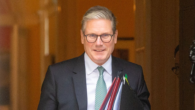 Cómo Sir Keir Starmer se vio obligado a insistir: "Yo tengo el control" en medio de la guerra civil de Downing Street por la disputa salarial de Sue Gray