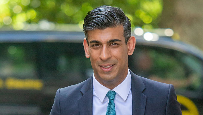 Rishi Sunak critica al Gobierno escocés por 'imponer austeridad'