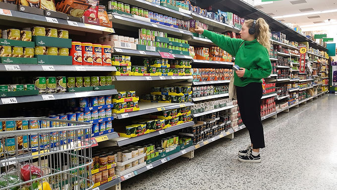La inflación de los precios de los alimentos cae al 6,7% en diciembre -la tasa de aumento más baja en 18 meses- después de que los supermercados redujeran los costos en el período previo a la Navidad.