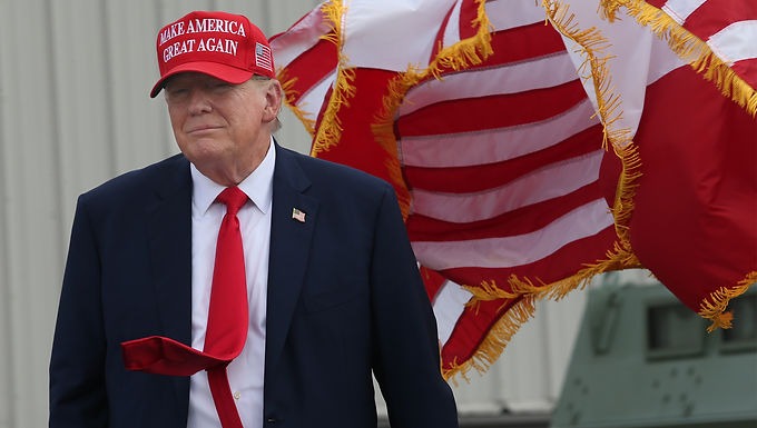 Trump califica a Nicola Sturgeon de 'fallida extremista despertada' luego de su renuncia.