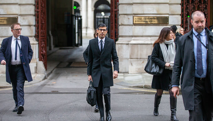 Los dos candidatos para suceder a Johnson