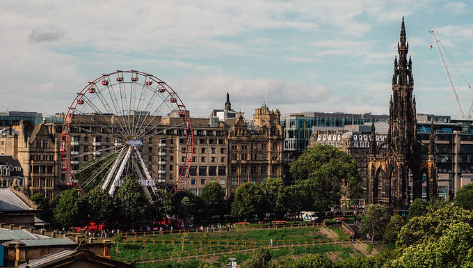 Edimburgo se vuelve un escenario gigante: guía para el Fringe
