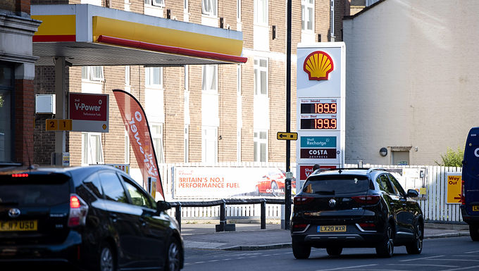 La inflación cae a su nivel más bajo en dos años en Europa. Ofrece esperanza, pero se avecinan precios más altos del petróleo