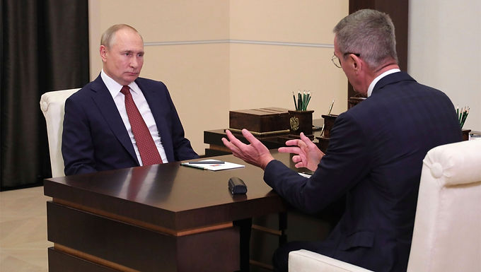 Liz Truss advierte que Vladimir Putin puede estar utilizando las conversaciones de paz como una "cortina de humo" para permitir que las tropas rusas se reagrupen para una nueva ofensiva en Ucrania