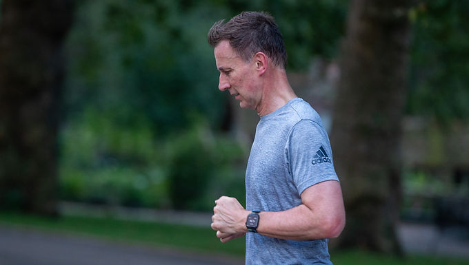 Se insta al canciller Jeremy Hunt a ser audaz y generar un crecimiento que el Reino Unido "puede permitirse"
