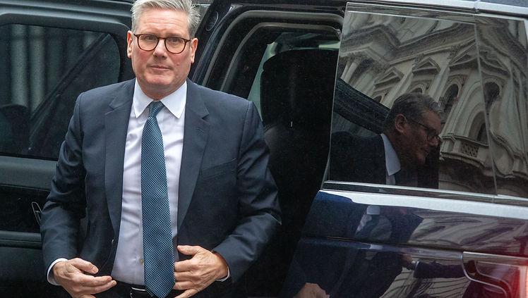 Keir Starmer dice que no hay nada que hubiera hecho de manera diferente sobre los primeros seis meses de los Laboristas en el poder, y que admite que no quiere rebajar la inmigración demasiado rápido