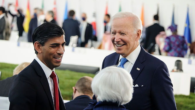 Joe Biden se reunirá hoy con Rishi Sunak en Belfast, pero solo 'saludará' a los líderes del partido NI, ya que el DUP critica al presidente de EE. UU. por ser 'antibritánico' y hacer una visita simbólica antes de dirigirse a Irlanda.