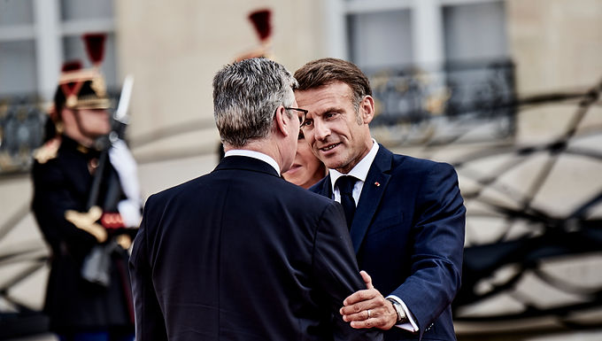 Keir Starmer se une al francés Emmanuel Macron y al alemán Olaf Scholz para advertir a Irán que no ataque a Israel mientras los líderes mundiales se preparan para un mayor caos en el Medio Oriente.
