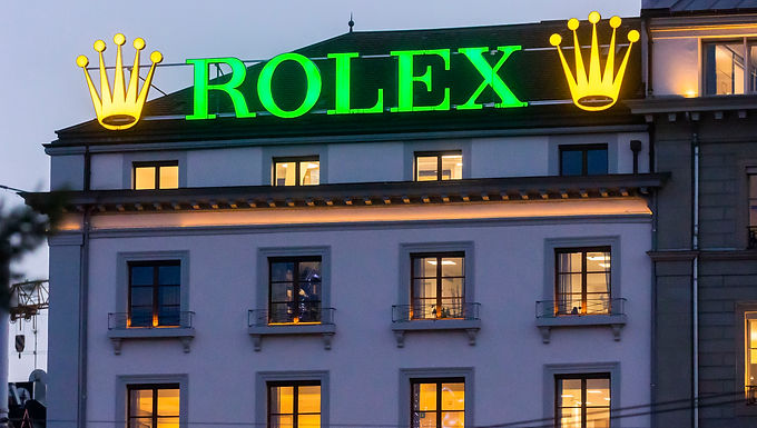 Las marcas de lujo en el Reino Unido advierten el plan de derechos de autor pone un crecimiento de £ 125 mil millones en peligro, ya que instan a Keir Starmer a 'repensar'