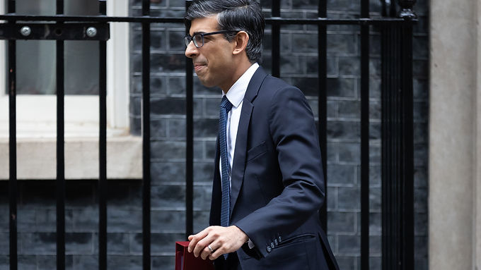 Las elecciones generales tendrán lugar "en la segunda mitad del año", revela Rishi Sunak, mientras intenta acabar con las especulaciones sobre las elecciones de mayo.