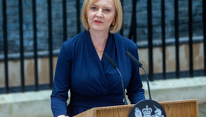 Liz Truss lucha por mantener la disciplina del gabinete en medio de cambios de sentido y confusión