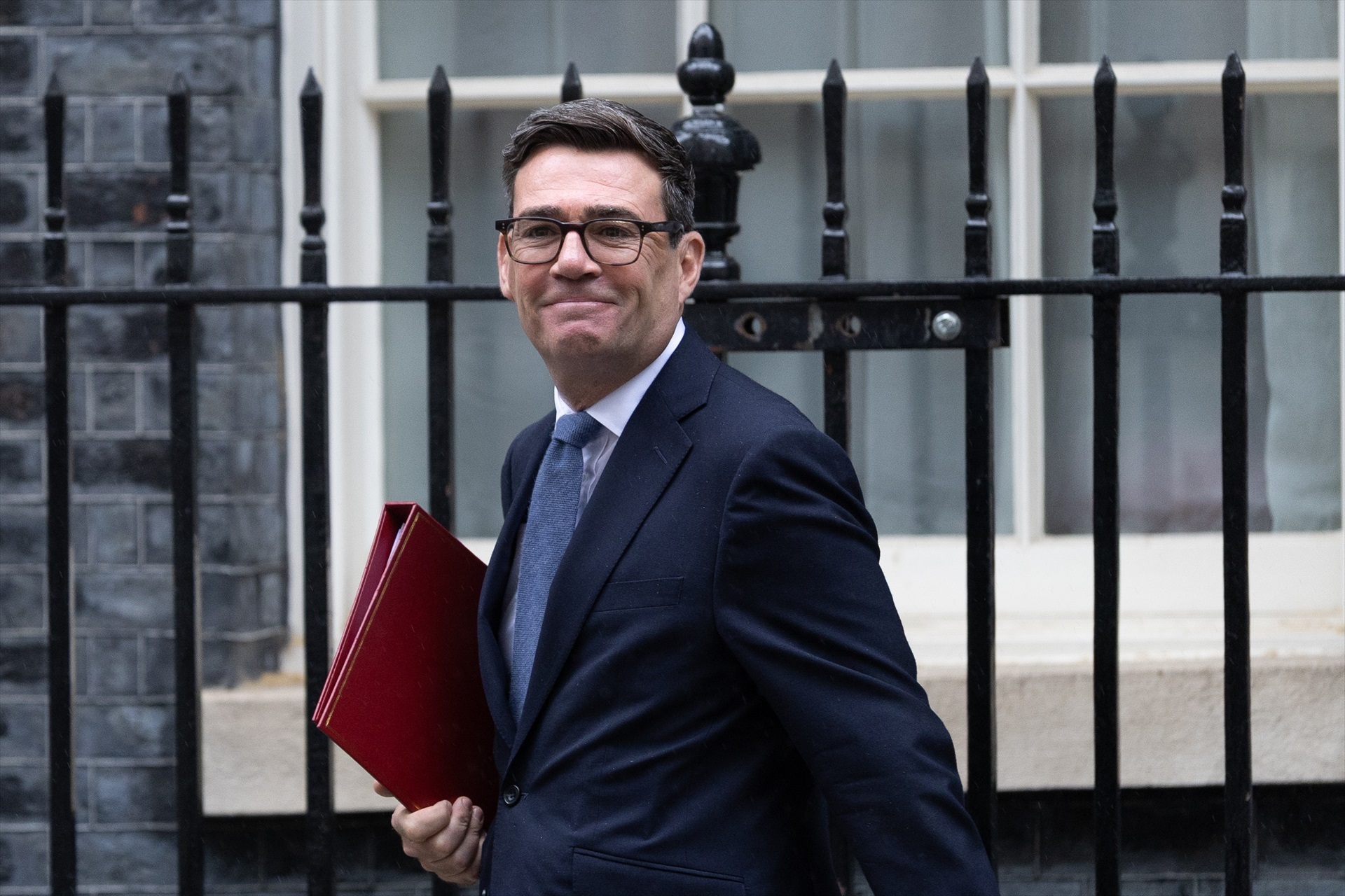 Burnham retrocede desesperadamente después de sugerir que Escocia puede tener otro referéndum de independencia si hay "apoyo público mayoritario"