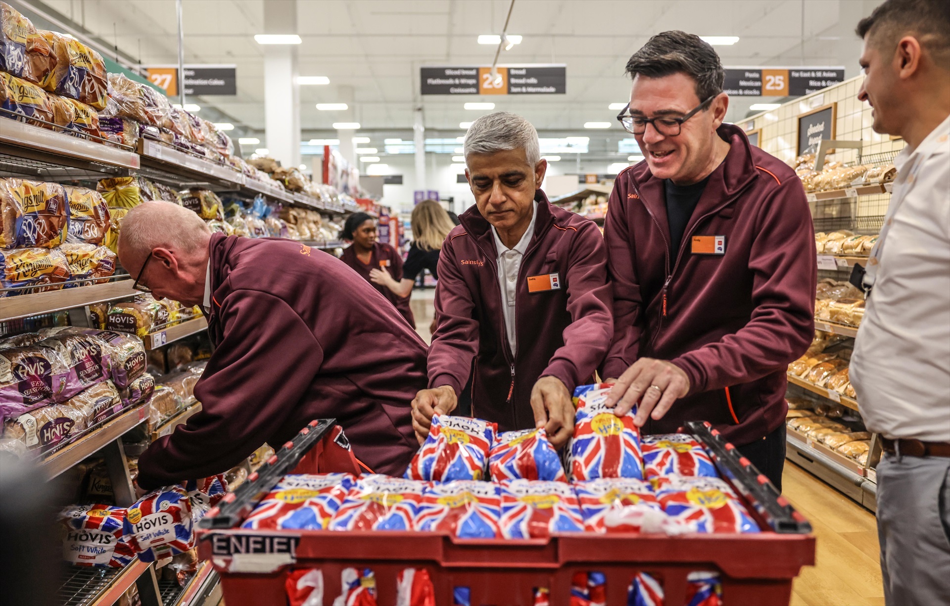 La inflación del Reino Unido aumenta a 5 meses de altura, presionando aún más al Banco de Inglaterra para que aumente las tasas este año